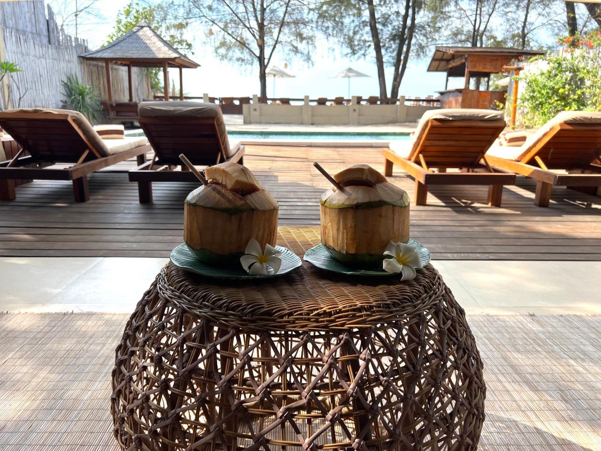 The Gili Beach Resort Gili Trawangan Exterior photo