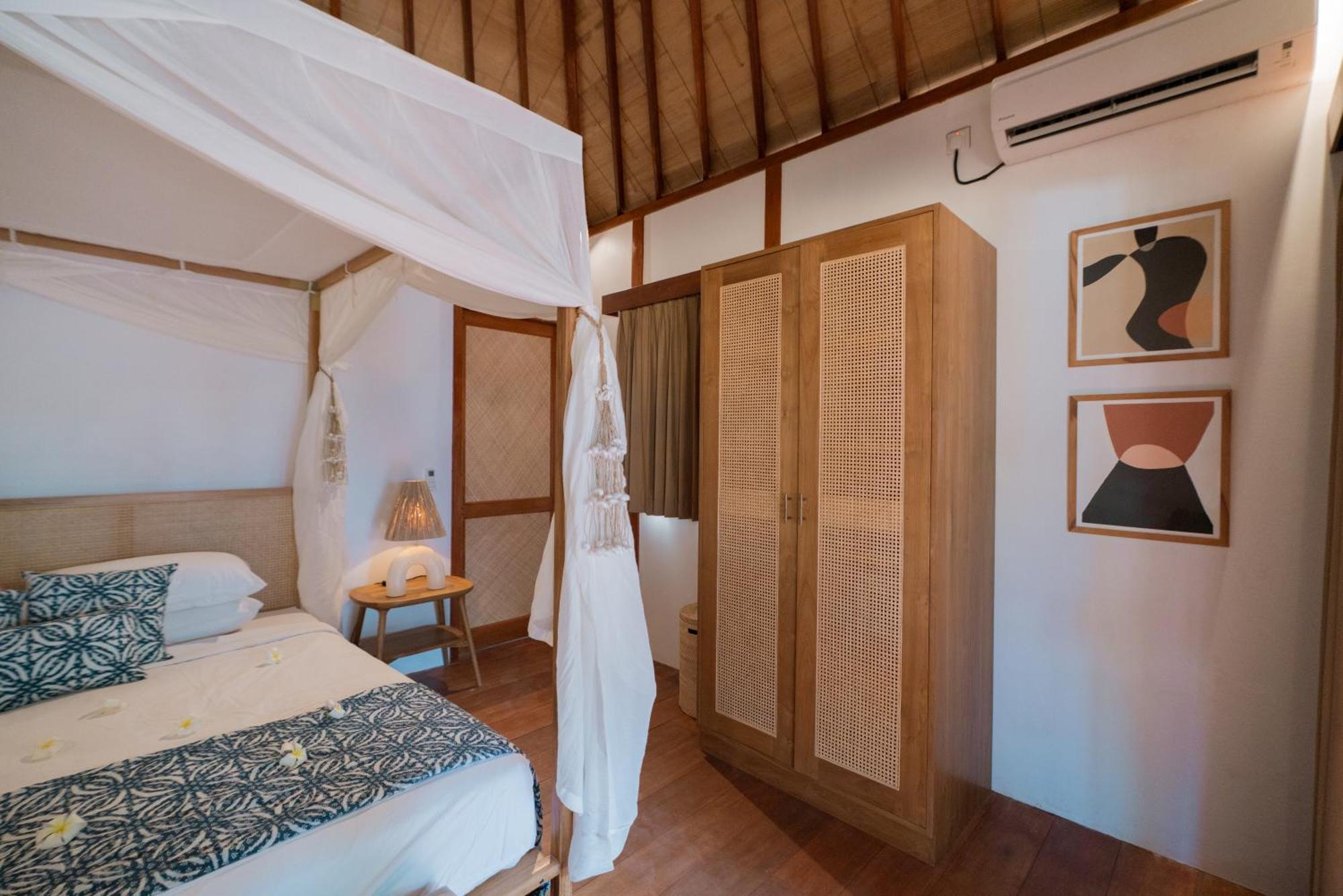 The Gili Beach Resort Gili Trawangan Exterior photo