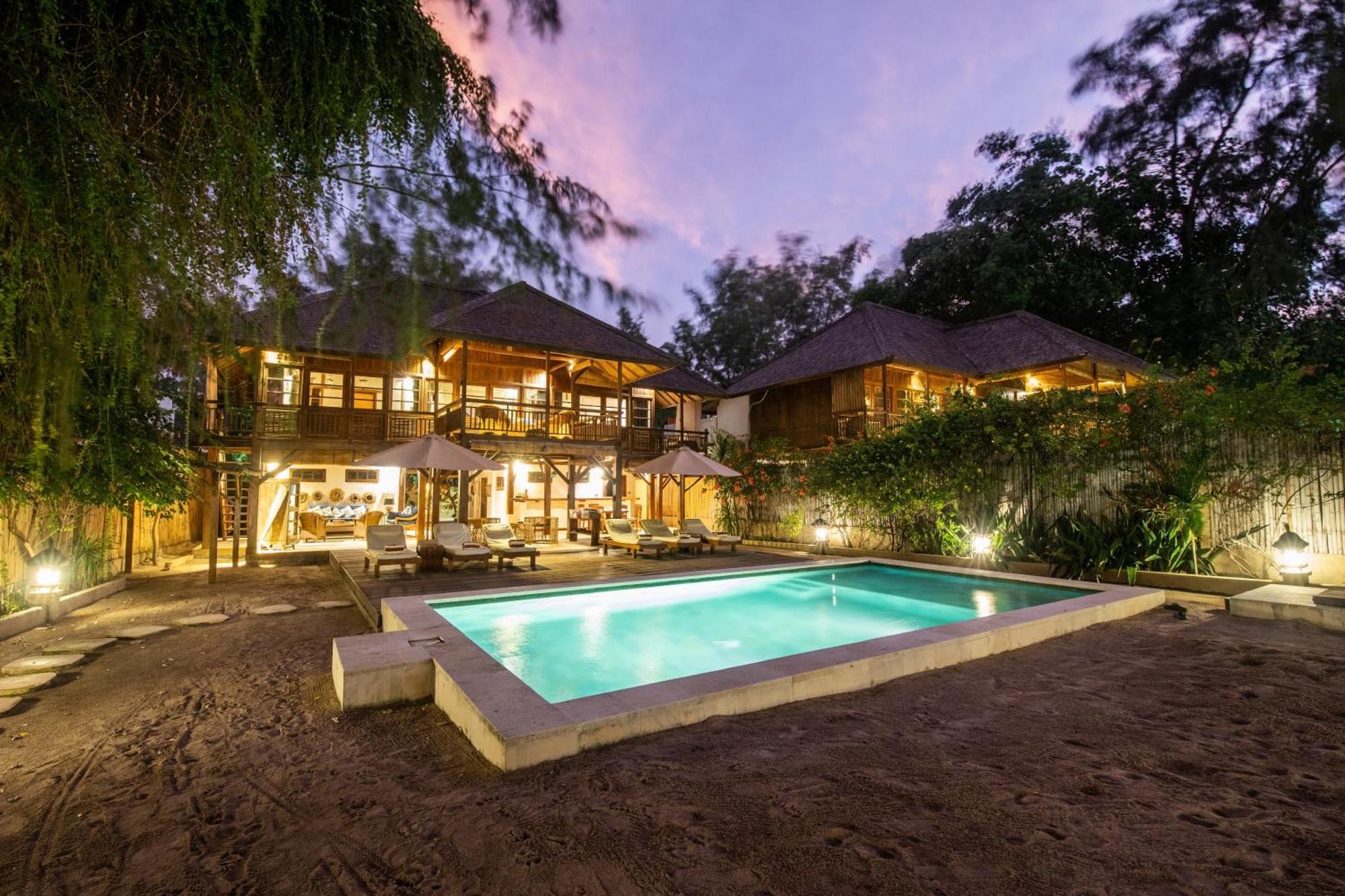 The Gili Beach Resort Gili Trawangan Exterior photo