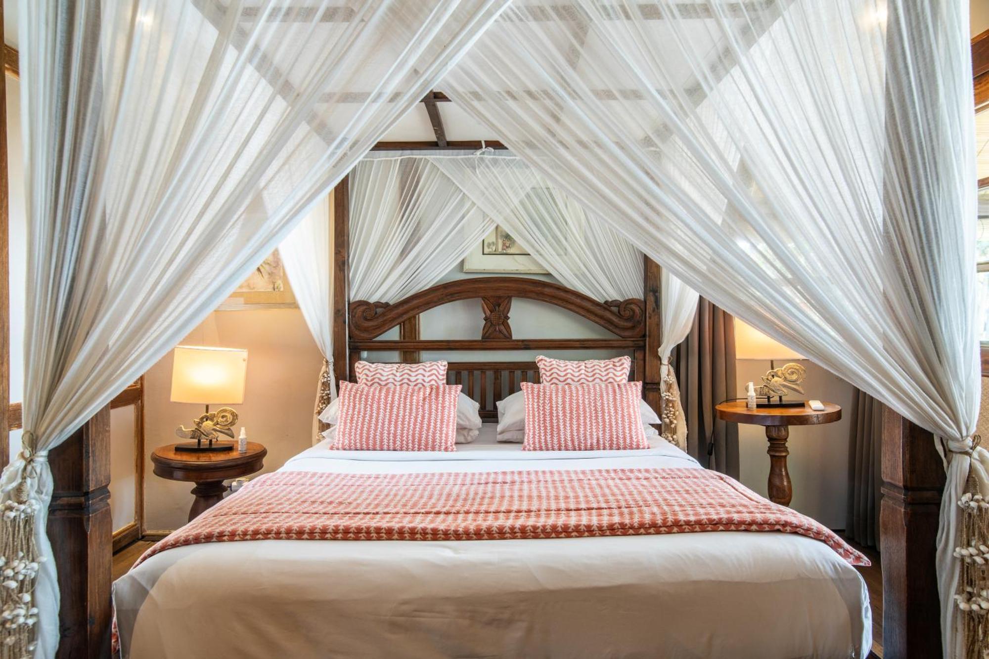 The Gili Beach Resort Gili Trawangan Exterior photo