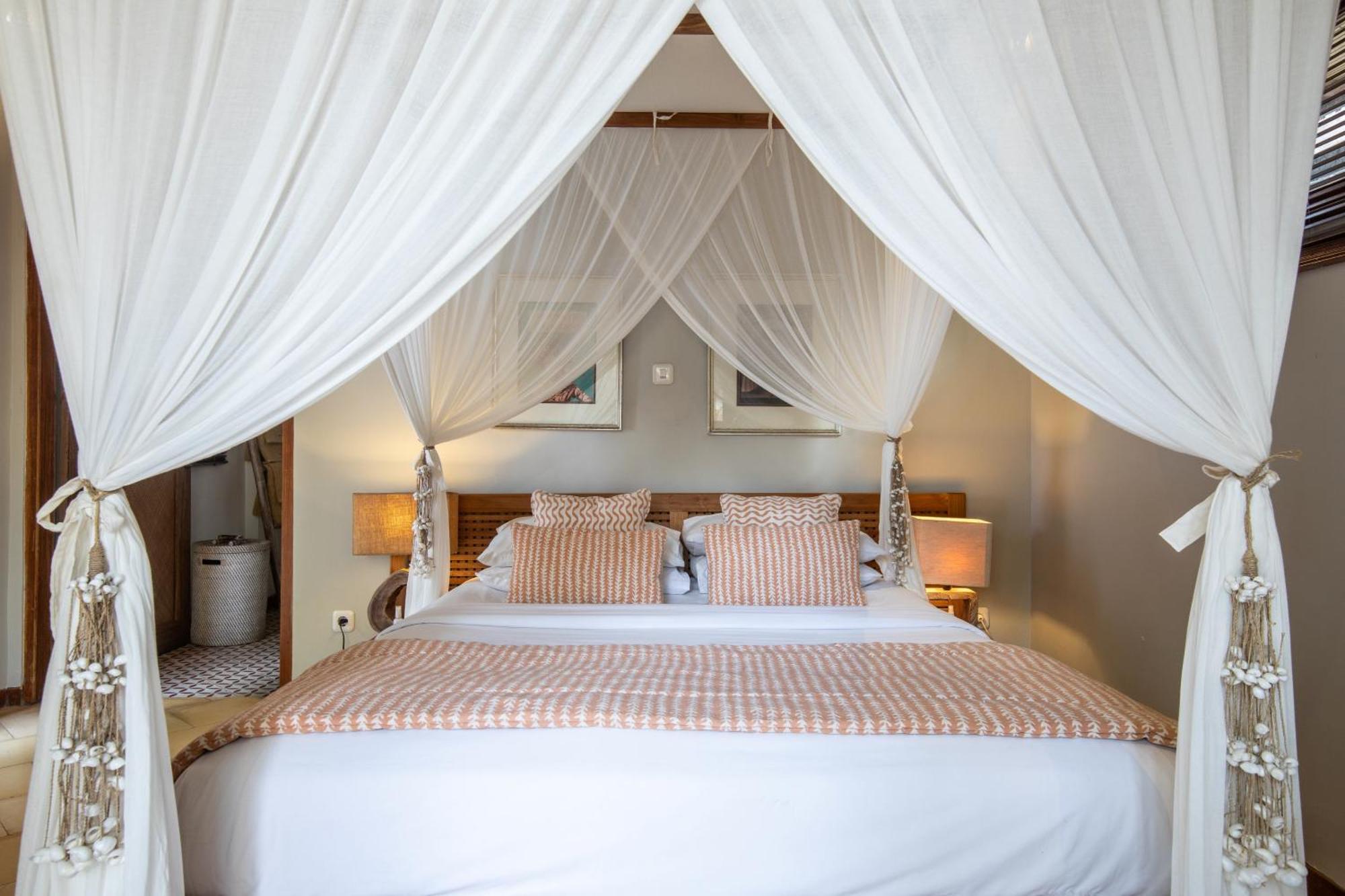 The Gili Beach Resort Gili Trawangan Exterior photo