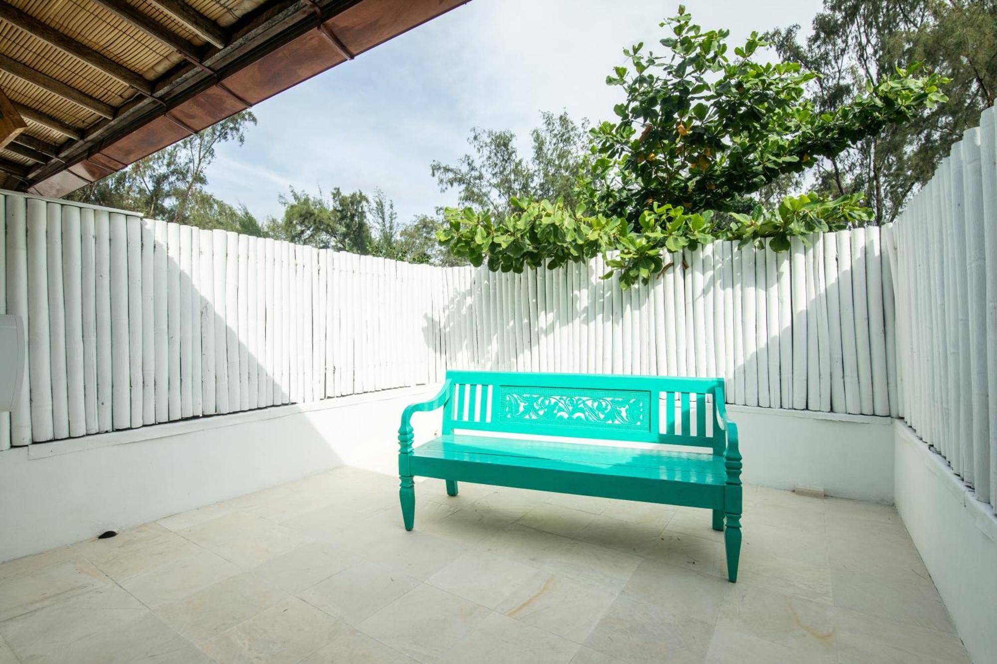 The Gili Beach Resort Gili Trawangan Exterior photo