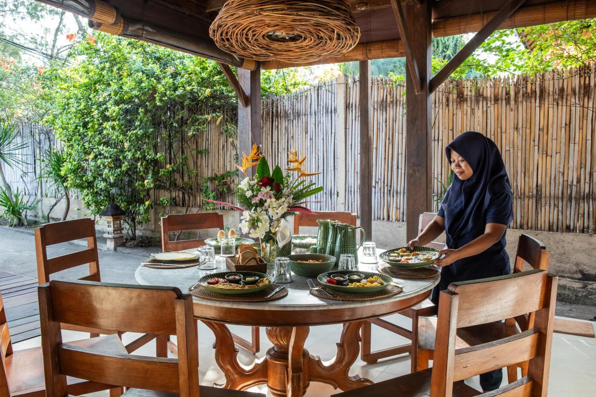 The Gili Beach Resort Gili Trawangan Exterior photo